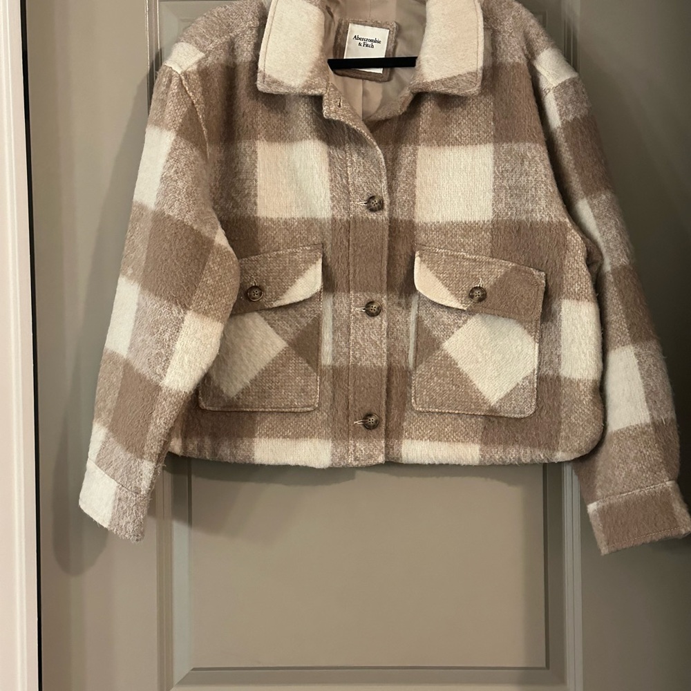 Abercrombie & Fitch Plaid Jacket in Cream and Tan
